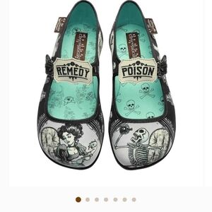 Unique Chocolaticas Gothic Women's Flats